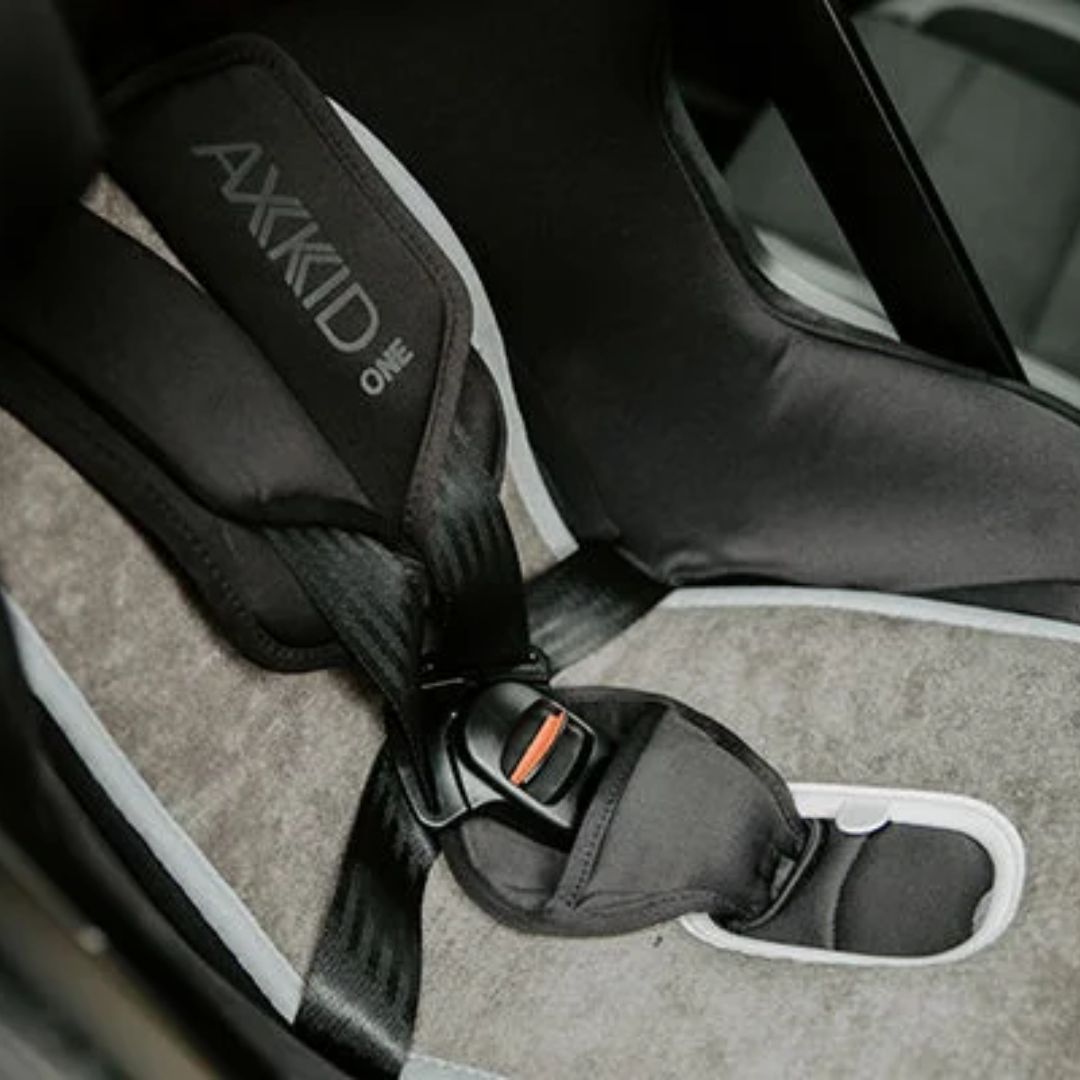 Axkid-istuintyyny AeroMoov-autoistuimella