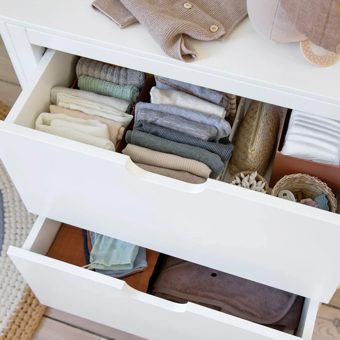 Sebra hoitopöytä laatikoilla, White