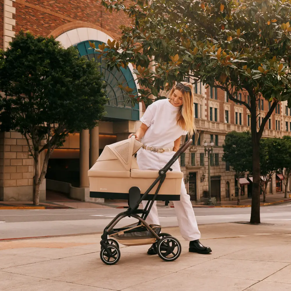 Cybex EEZY S TWIST -rattaat + 2 TPE-turvaistuinta, Almond Beige