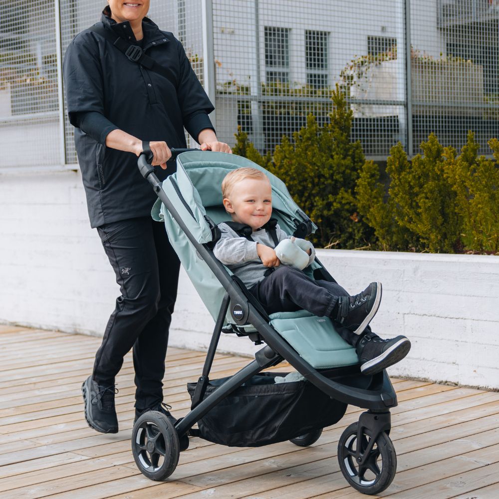 Thule Spring 2 -rattaat, Mid Blue on Black