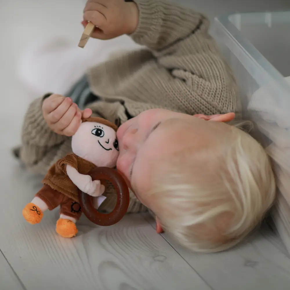 Rätt start Alfons Åberg Purulelu luonnonkumirenkaalla