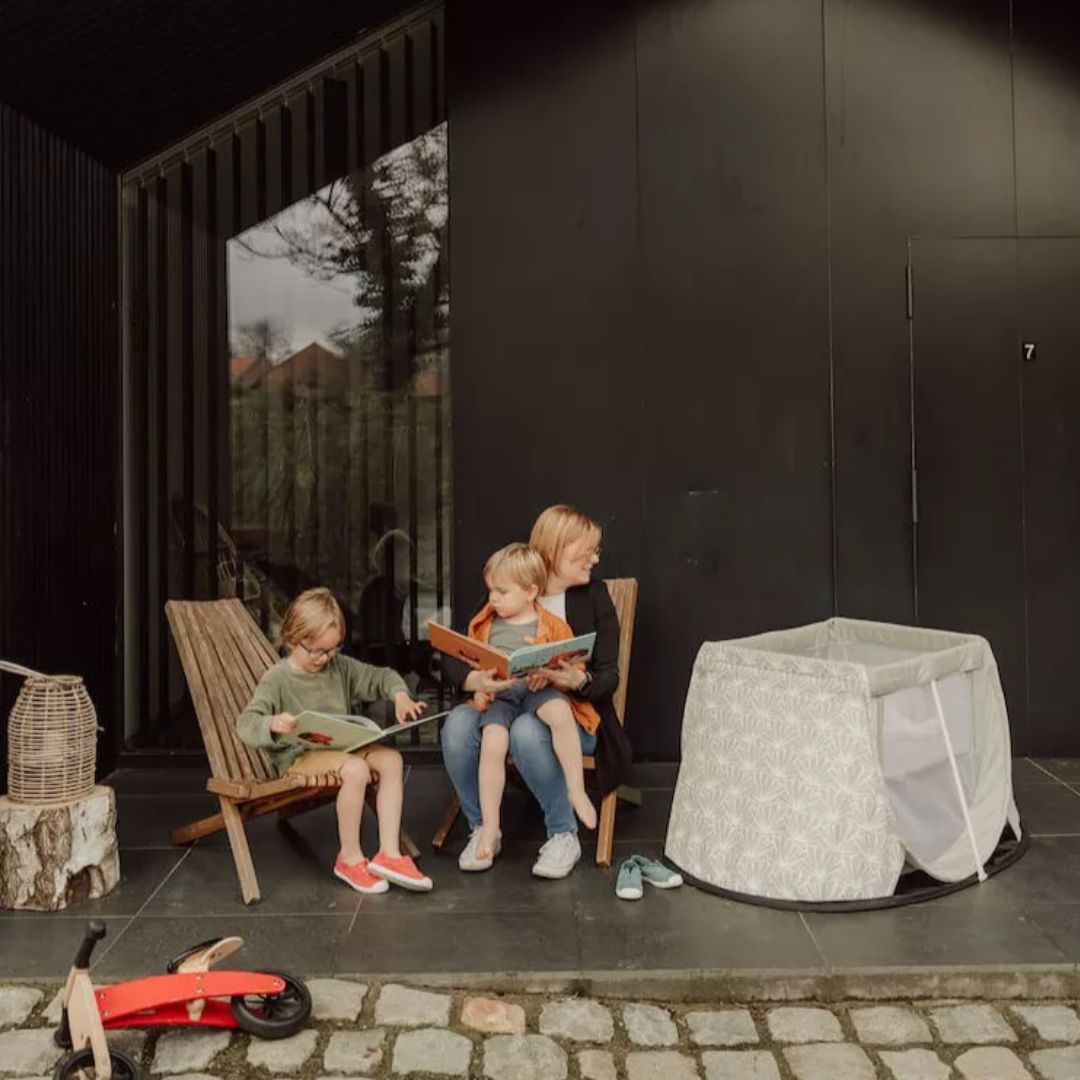 AeroMoov Pop-up-matkasänky Seashell Oliivi