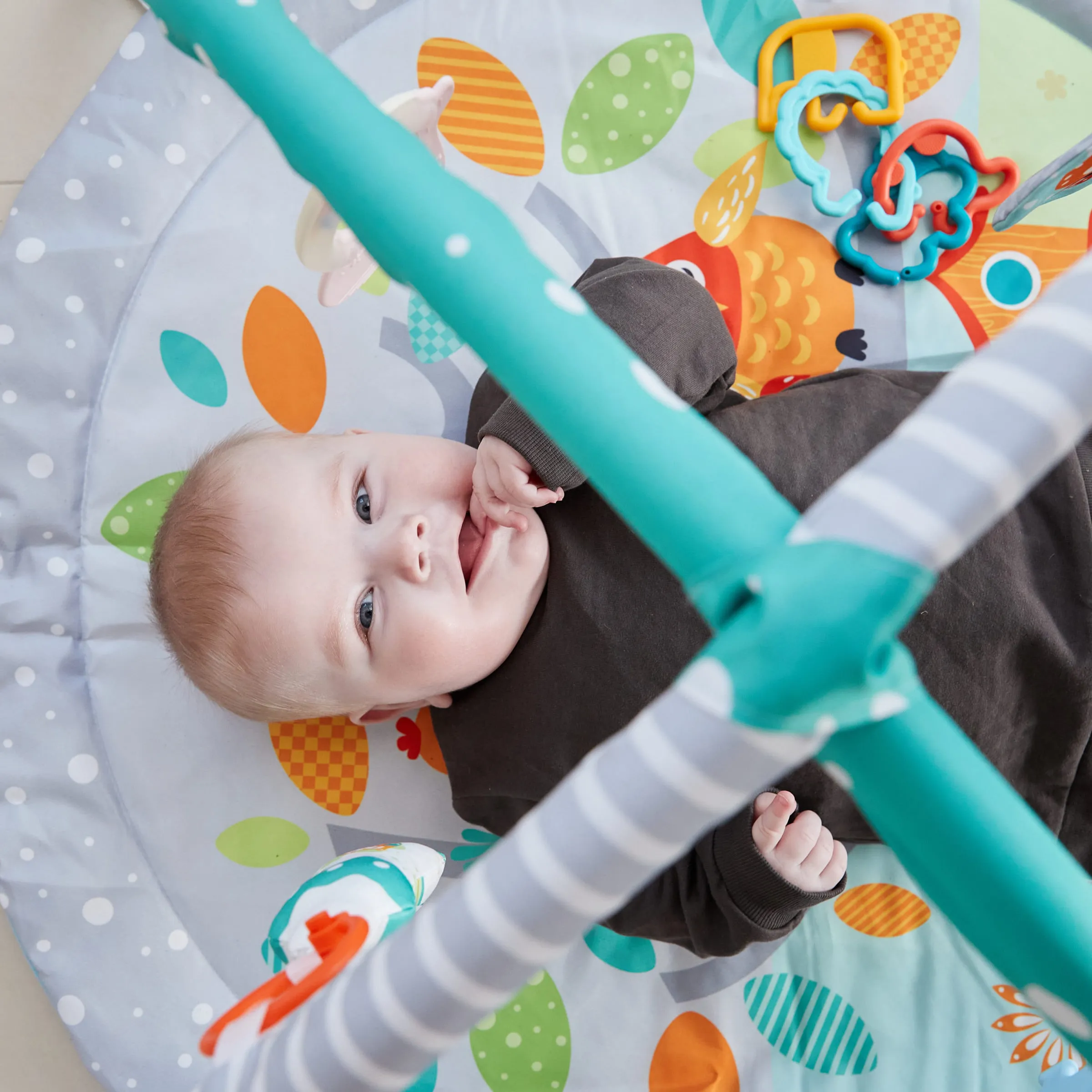 Scandinavian Baby  vauvan kuntosali metsä