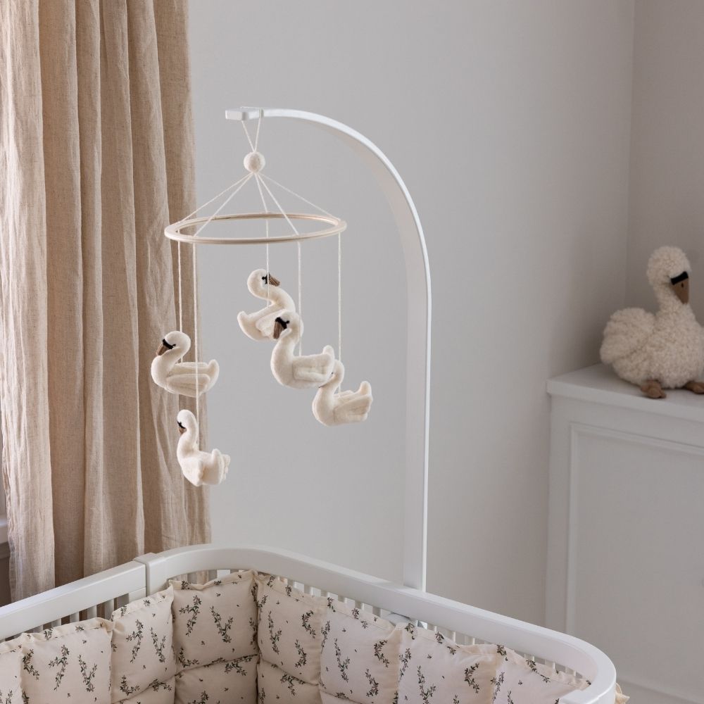 Sebra vauvan mobile joutsenet