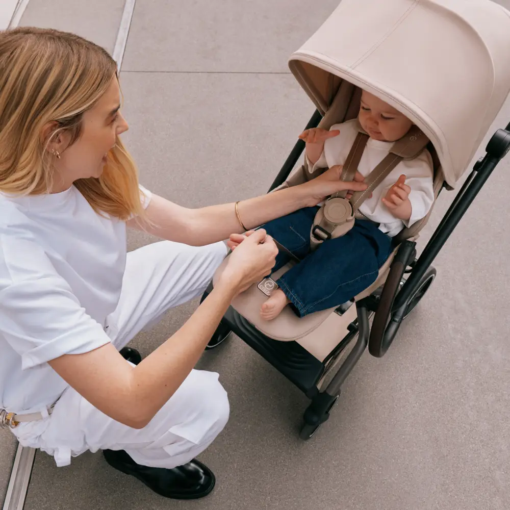 Cybex EEZY S TWIST -rattaat + 2 TPE-turvaistuinta, Almond Beige