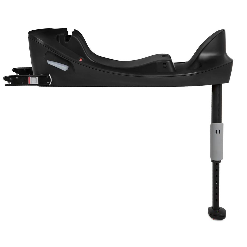 Cybex Base One isofix -istuin autossa 