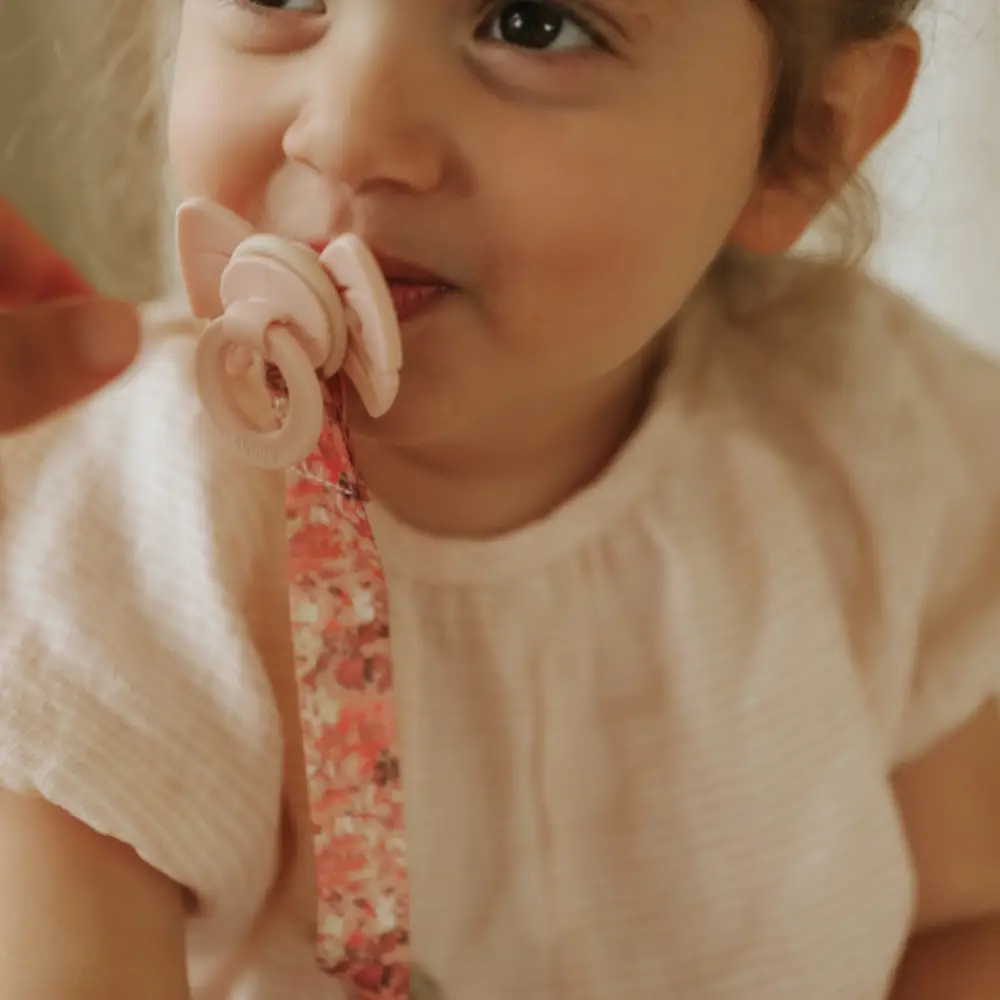 Elodie tuttinauha Wood River Rose