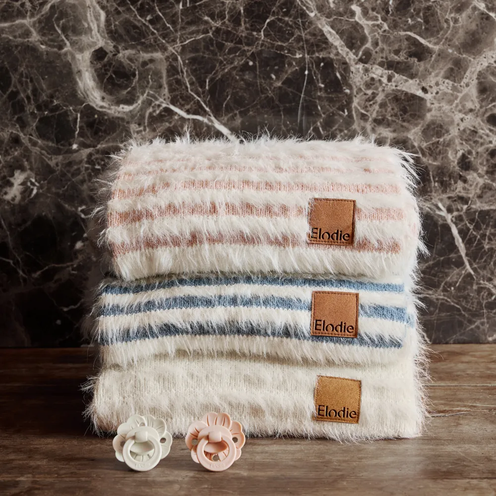 Elodie Details Furry Knit Peitto Vanilla White