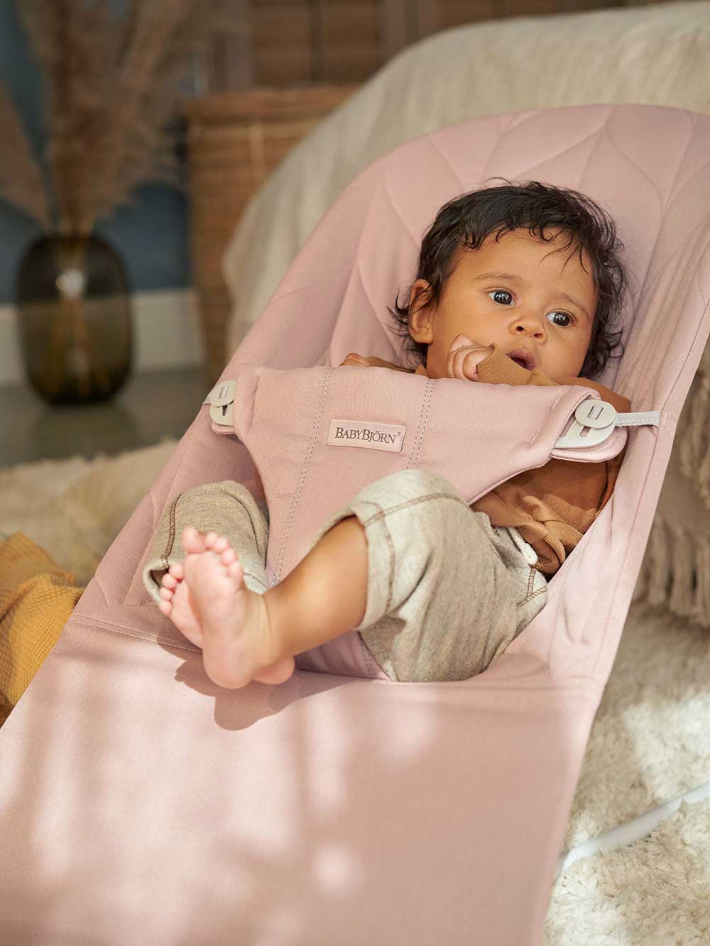 Babybjörn Babysitter Bliss Kudottu lehti kuvioitu Antiikki vaaleanpunainen