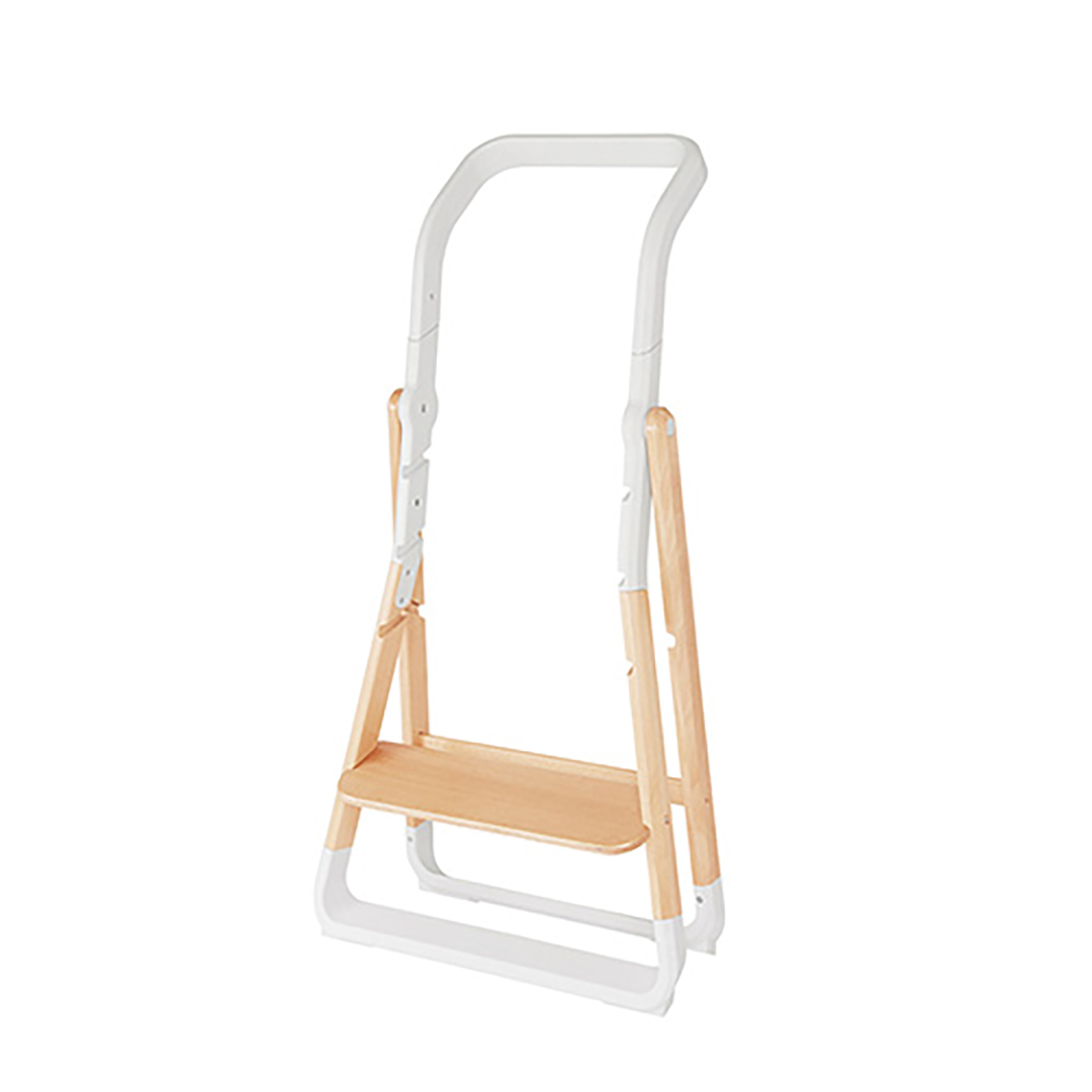 Ergobaby Evolve Kitchen Helper keittiön jakkara Luonnonpuu