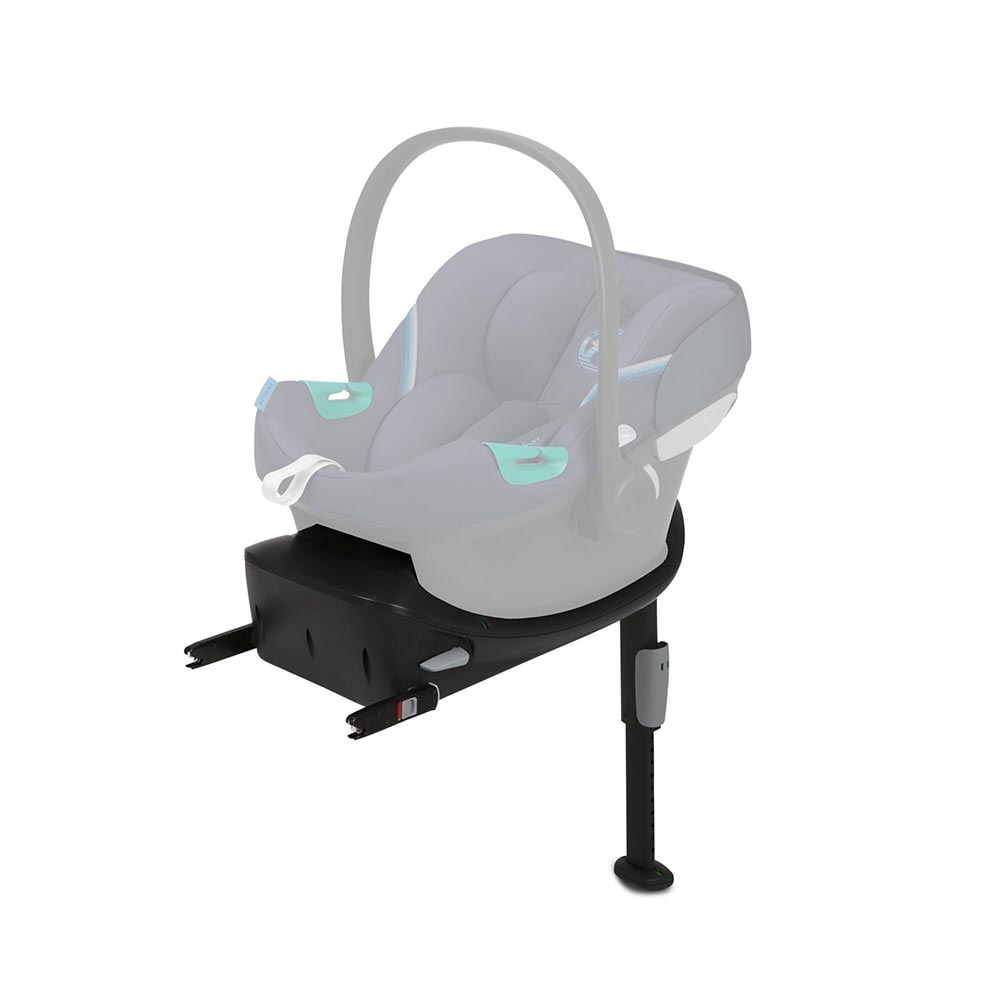 Cybex Base One isofix -istuin autossa 